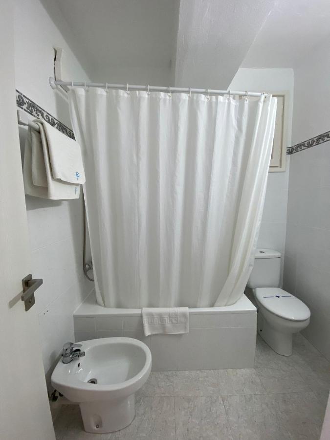 איביזה העיר Hostal Pitiusa מראה חיצוני תמונה