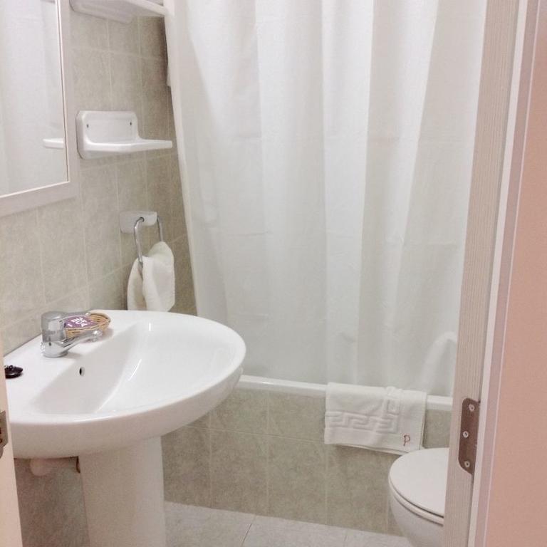 איביזה העיר Hostal Pitiusa מראה חיצוני תמונה