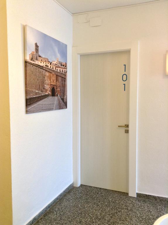 איביזה העיר Hostal Pitiusa מראה חיצוני תמונה