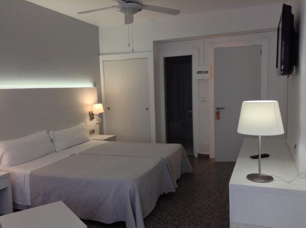 איביזה העיר Hostal Pitiusa חדר תמונה