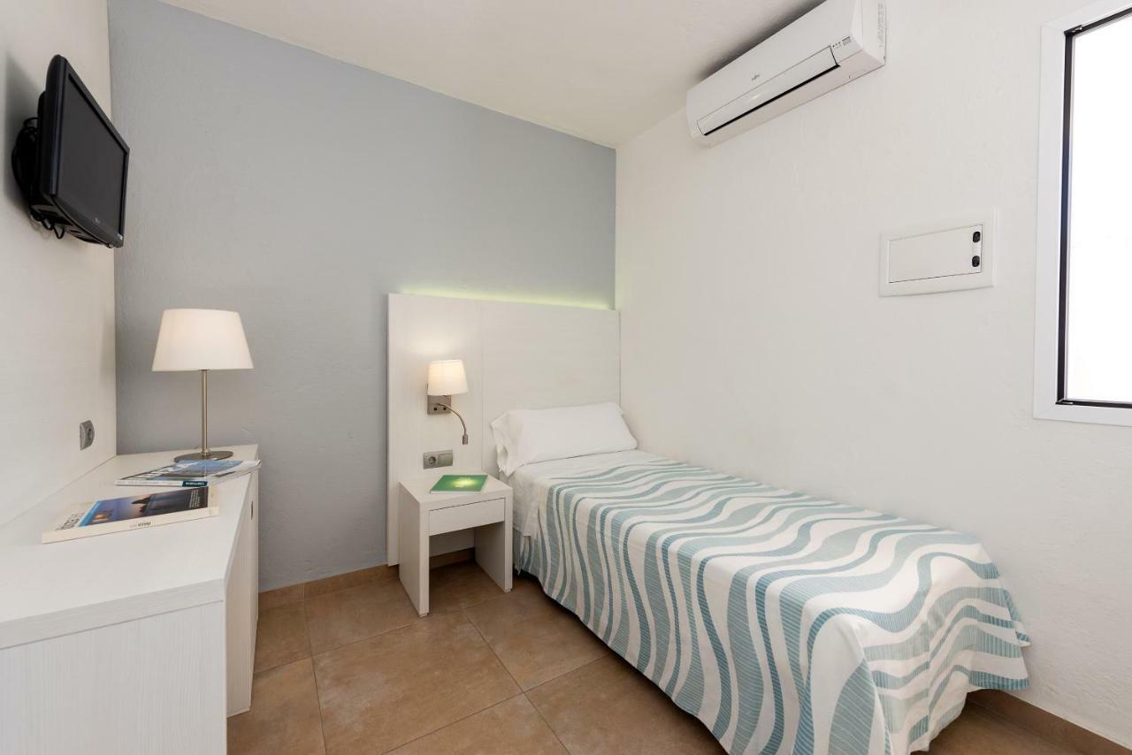 איביזה העיר Hostal Pitiusa מראה חיצוני תמונה